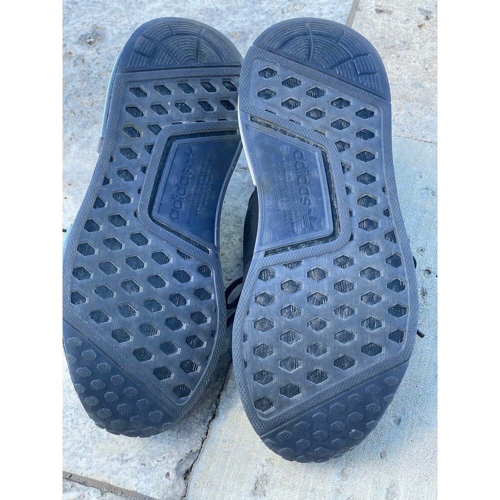 Adidas Women's Nmd_r1 Spectoo Blk Iridescent Gz92… - image 4